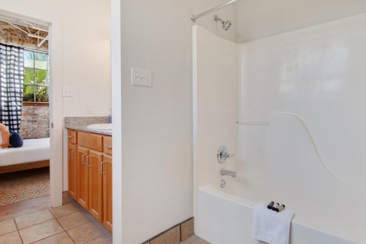 Luxury Arts District Apartments New Orleans Luaran gambar